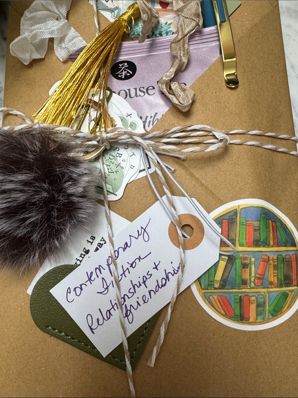 Blind Date with a Book Gift Bundle - Picture 2 of 3